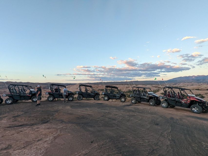 Moab: 4.5-Hour Self-Drive Hells Revenge & Fins N'Things Tour - Live Tour Guide