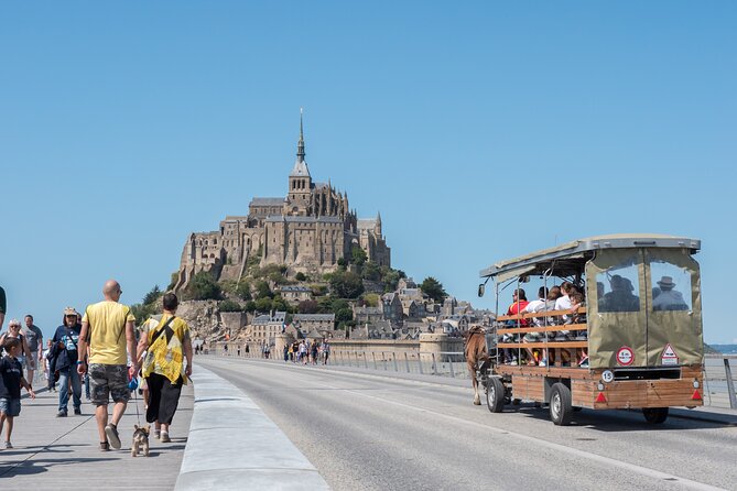 Mont Saint Michel Private Tour With Pickup From Honfleur - Tour Overview and Independent Exploration