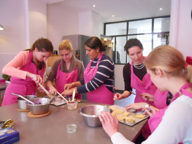 Paris: Hands-On Small Group Cooking Class - Inclusions and Amenities