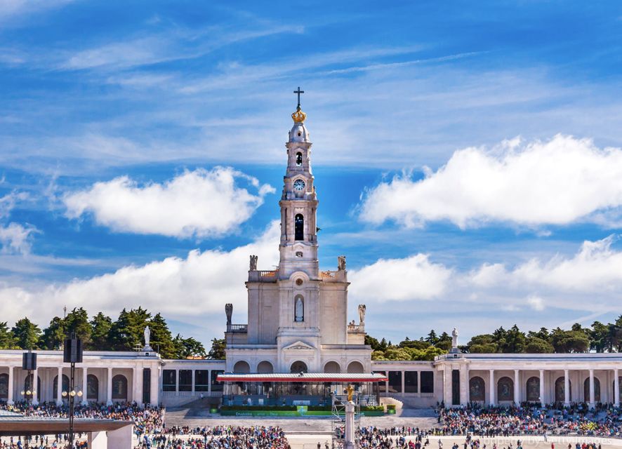 Private Full Day Tour To Fatima, Batalha, Nazaré and Óbidos - Important Information