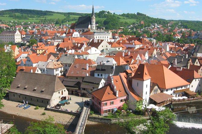 Private One-Way Sightseeing Transfer From Hallstatt to Prague via Cesky Krumlov - Common questions