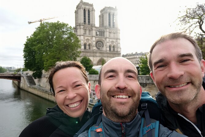 Run & See 10 Secrets in Paris at Dawn - Local Insights Shared