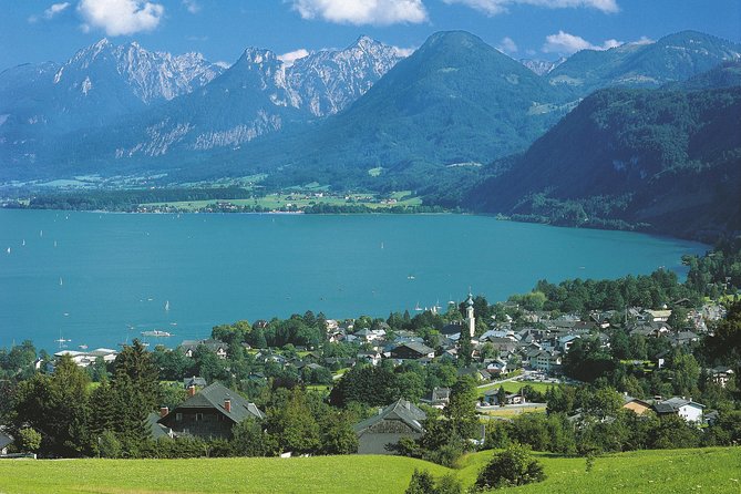 Salzburg and Alpine Lakes Tour From Vienna - Language Challenges