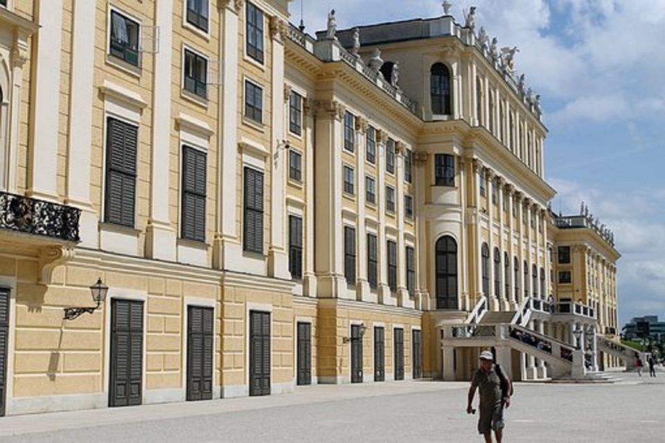Schönbrunn Grand Tour : Private Skip-the-Line Walking Tour - Inclusions and Group Size Consideration