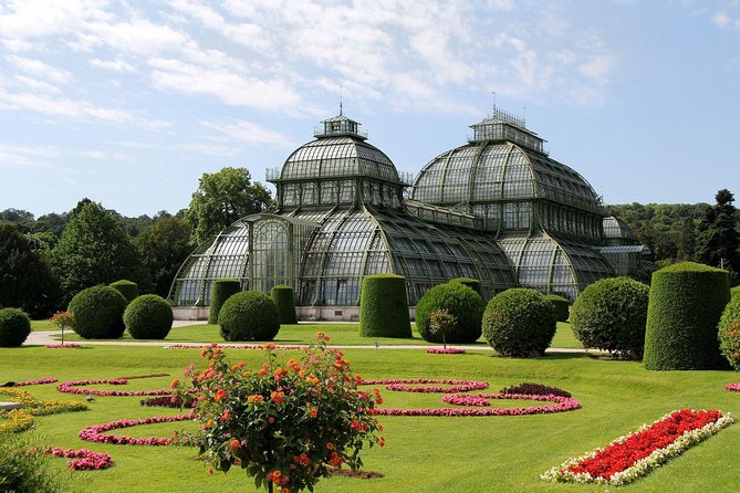 Small-Group Schönbrunn Palace Half-Day Tour With a Historian Guide - Guide Expertise