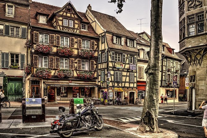 Colmar: Private Guided Walking Tour of the Historical Center - Language Options and Convenience