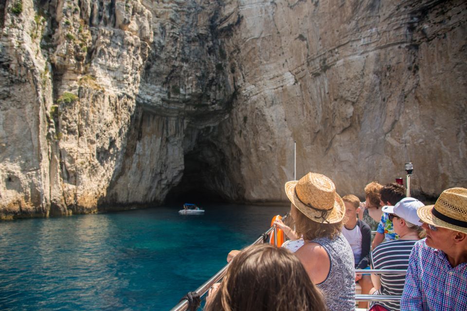 From Lefkimmi: Paxos, Antipaxos & Blue Caves Speedboat Tour - Meeting Point and Transportation