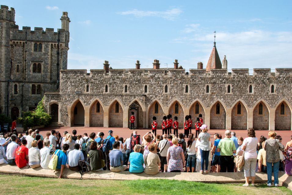 From London: Windsor Castle, Bath, and Stonehenge Day Trip - Booking