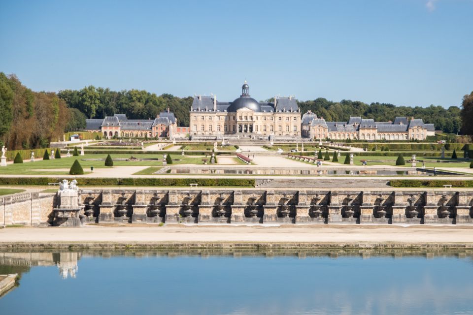 From Paris: Chateau De Fontainebleau & Vaux-Le-Vicomte Tour - Activity Details