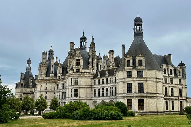 Incredible Loire Castles Tour With Wine Tastings and Lunch - Booking and Pricing
