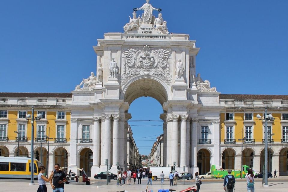 Lisbon: Full-Day Private Walking Sightseeing Tour - Meeting Point
