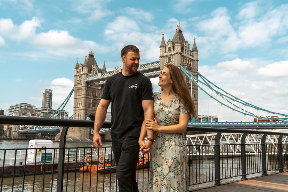 London: Professional Photoshoot at Tower Bridge - Booking Information and Meeting Point