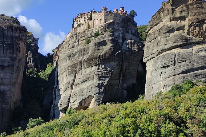 Meteora: Private Day Trip From Thessaloniki - Traveler Reviews Summary