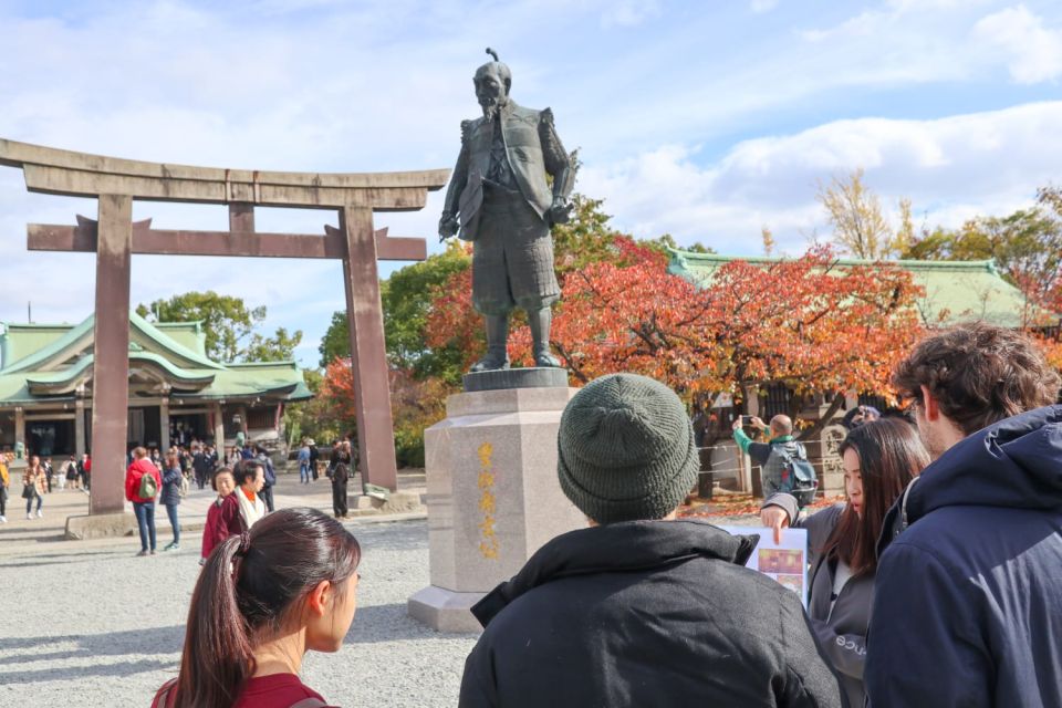 Osaka: Guided City Highlights Bike Tour With Lunch - Lunch Experience