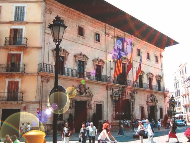 Palma De Mallorca: Guided Tour of the Old Town - Directions and Accessibility