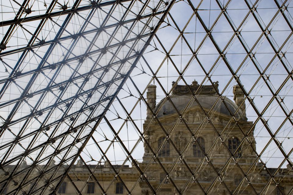 Paris: Louvre Museum Highlights Guided Tour With Ticket - Final Words