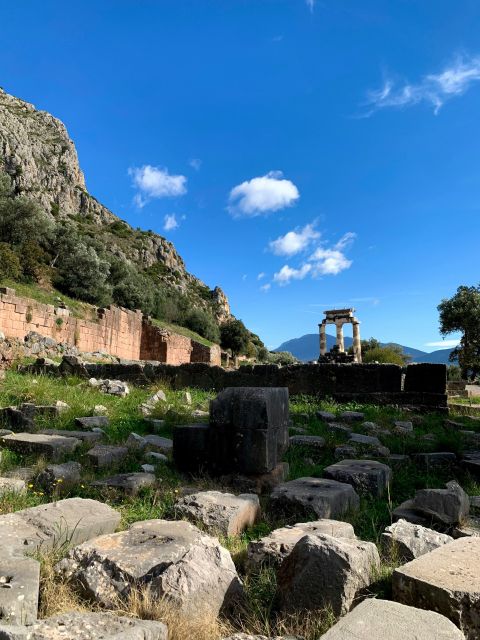 Private Day Trip to Delphi and Arachova From Athens - Common questions