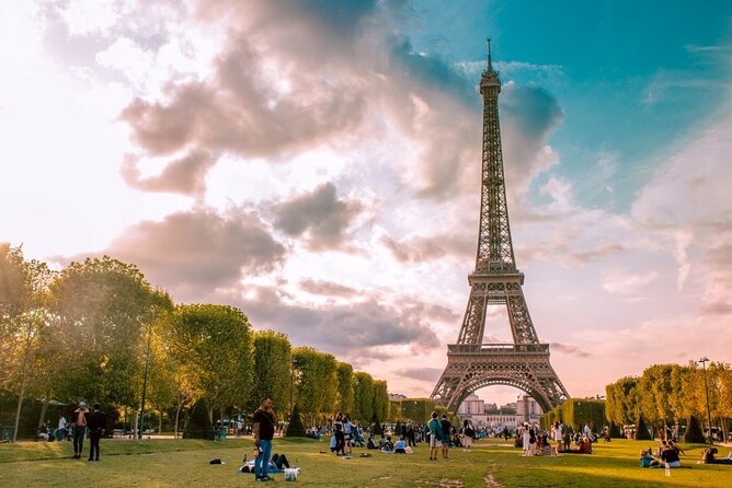 Seine River Cruise With Optional Eiffel Tower Visit - Common questions