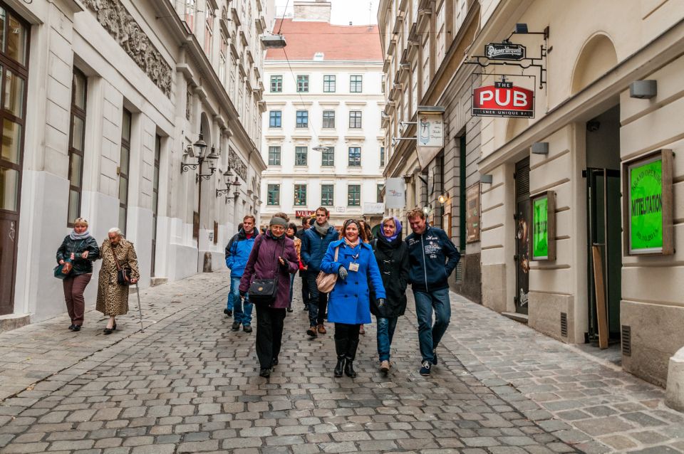 Vienna: Romantic Old Town 2-Hour Discovery Tour - Customer Reviews and Feedback
