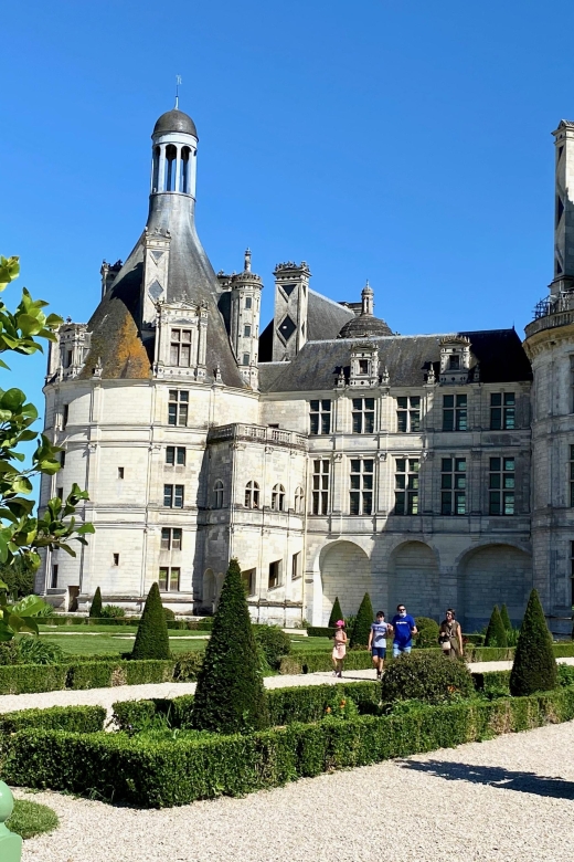 3-Day Private Loire Castles Trip 2 Wine Tastings by Mercedes - Booking and Reservation Process