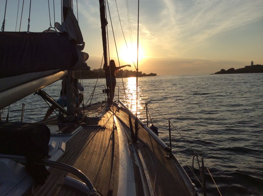Alcudia: Sailing Yacht Excursion With Wine & Tapas - Common questions