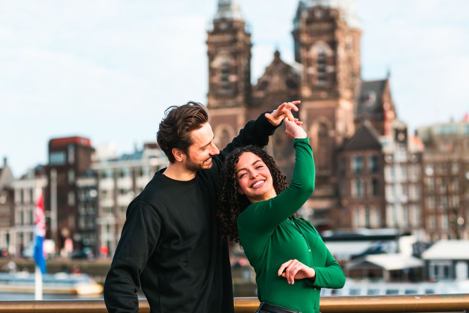 Amsterdam: Professional Photoshoot at Centraal Station - Booking Information
