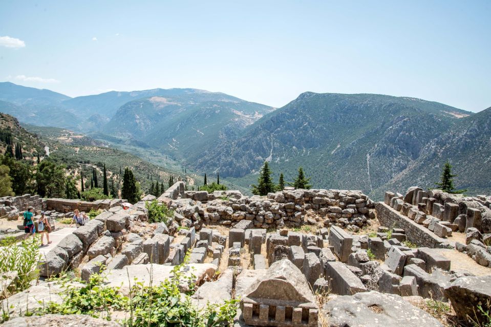 Athens: Delphi Day Trip With Licensed Guide & Entry Tickets - Visitor Experience