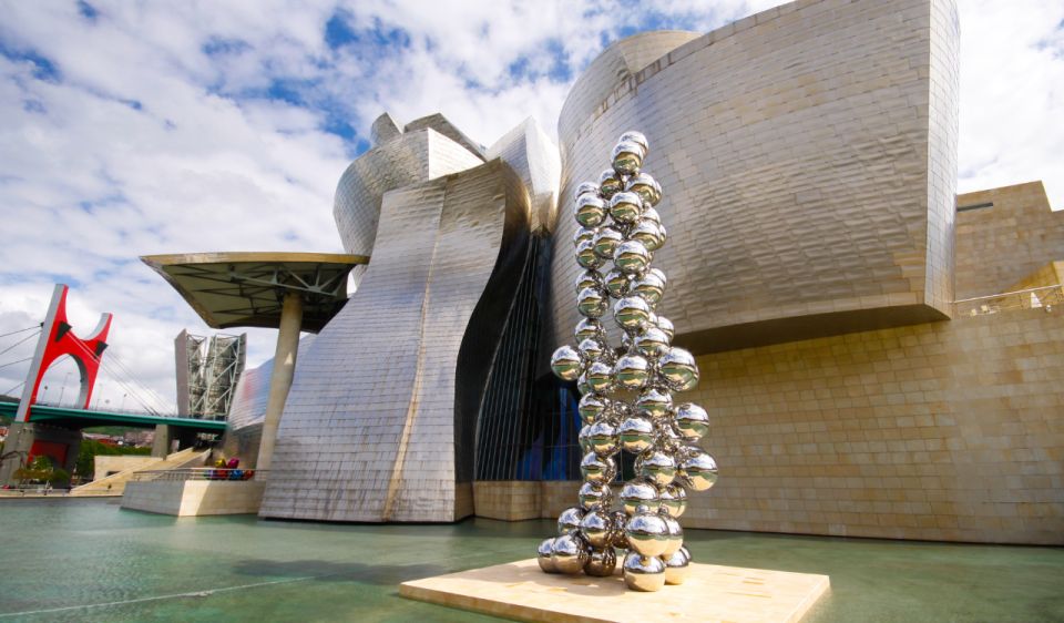 Bilbao & Guggenheim Private Walking Tour From Hotel/Center - Tour Inclusions and Exclusions