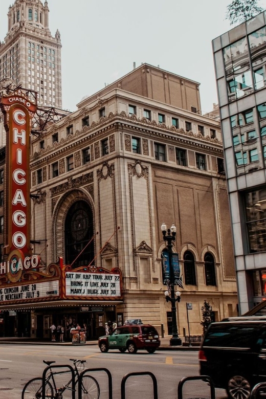 Chicago: Must-Sees & Hidden Gems In-App Audio Tour (ENG) - Common questions
