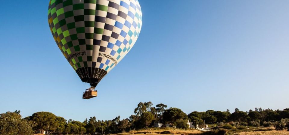 Coruche: 1-Hour Hot Air Balloon Ride at Sunrise - Common questions