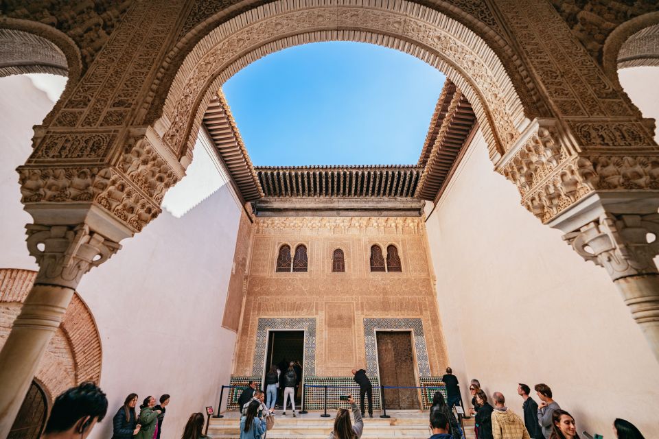 Granada: Alhambra Guided Tour With Nasrid Palaces & Gardens - Final Words