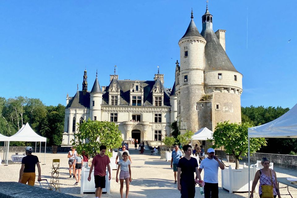 Individual Tour of Chambord, Chenonceau, and Amboise From Paris With a Guide - Common questions