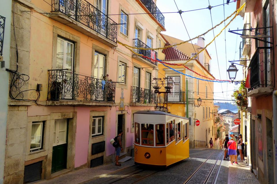 Lisbon's Wonders Private Tour - Common questions