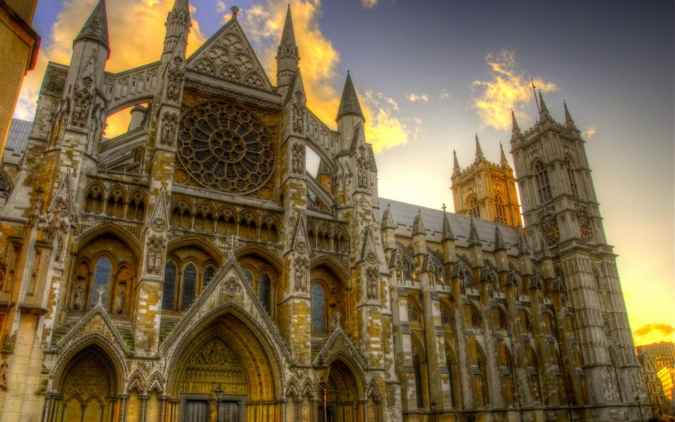 London: Palaces and Parliament Walking Tour - Highlights and Inclusions