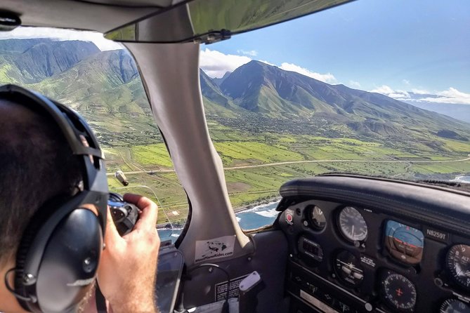 Maui Circle Island-Private-Air Tour: up to 3: Waterfalls & Lava! - Reviews and Support