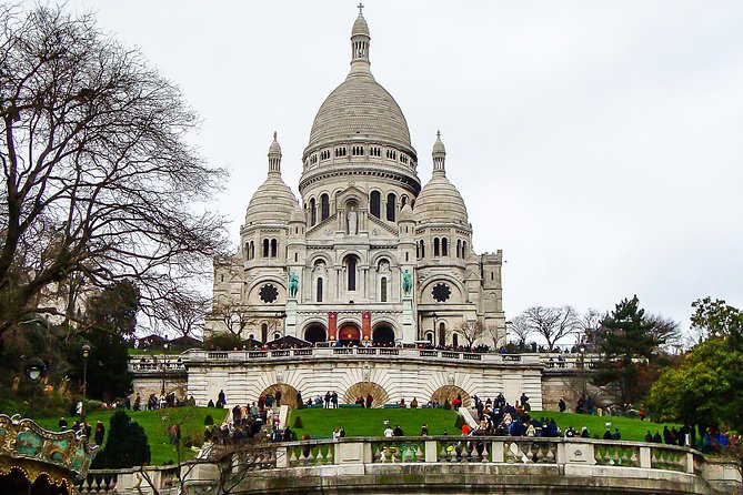 Montmartre Walking Tour With a Private Local Guide - Additional Assistance and Resources