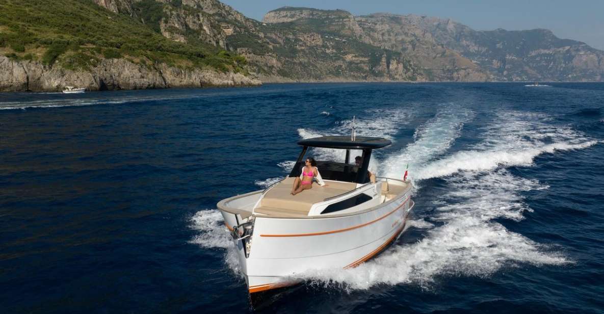 Positano: Amalfi Coast & Emerald Grotto Private Boat Tour - Customer Reviews