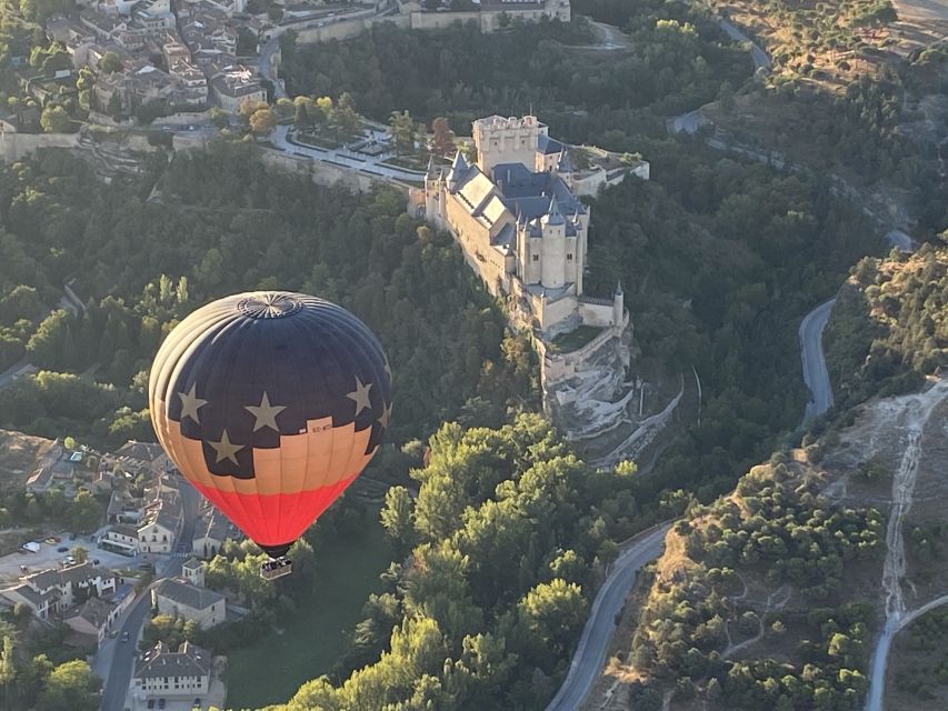 Segovia: Hot-Air Balloon Flight With Optional 3-Course Lunch - Common questions