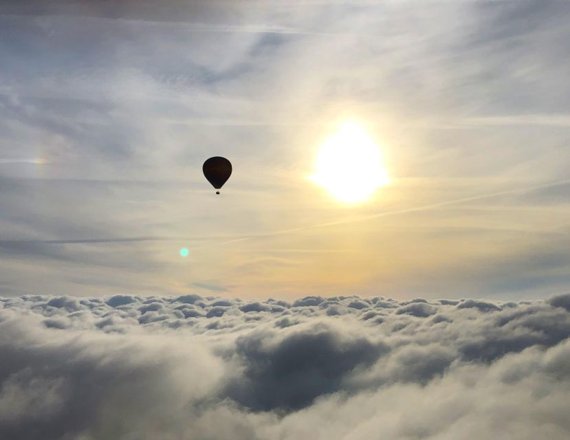 Barcelona: Private Romantic Balloon Flight - Common questions