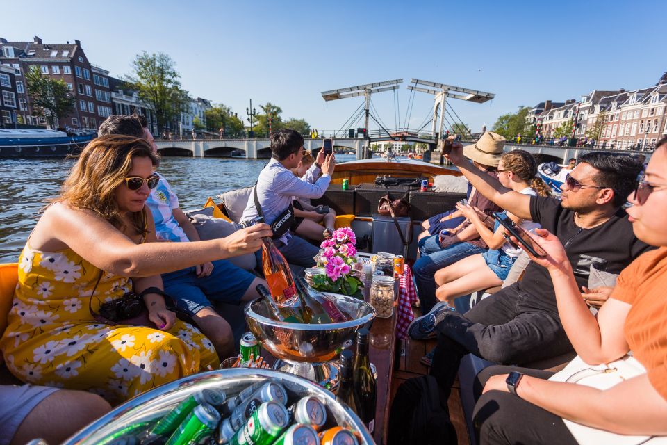 Amsterdam: Canal Cruise With Drinks and Bites - Key Points