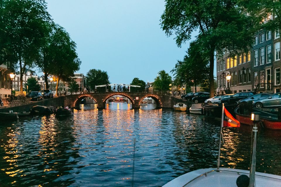 Amsterdam: Evening Canal Cruise - Key Points