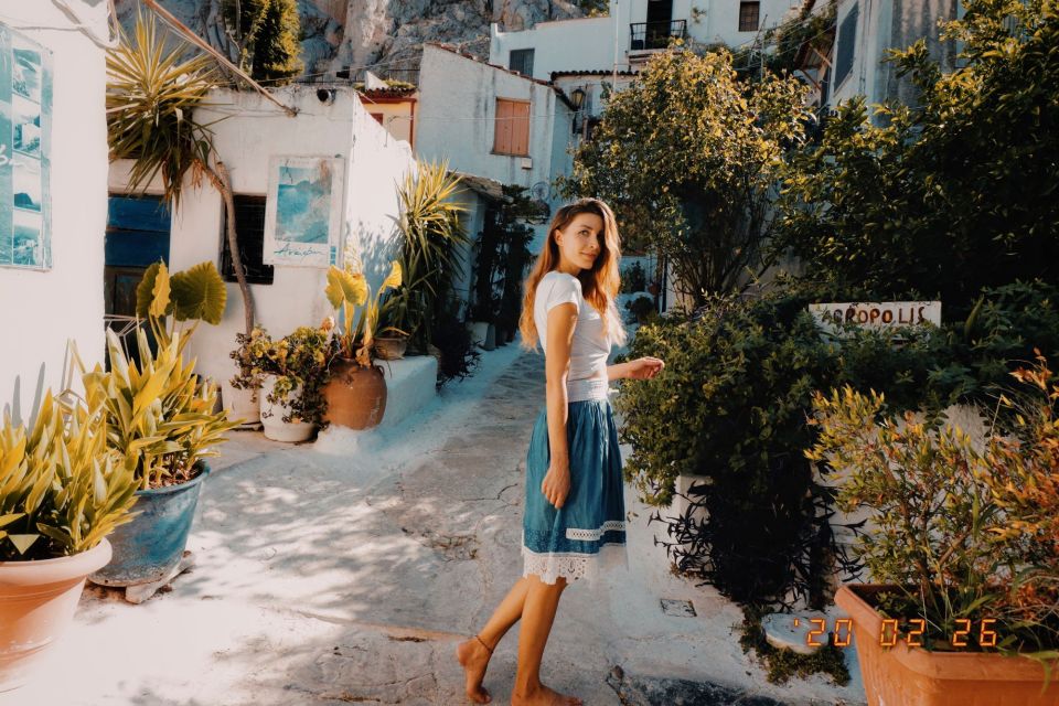 Athens: Professional Photoshoot at Anafiotika Village - Key Points