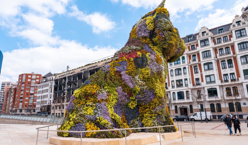 Bilbao & Guggenheim Private Walking Tour From Hotel/Center - Key Points