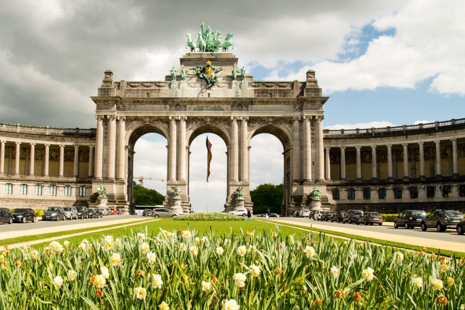 Brussels: First Discovery Walk and Reading Walking Tour - Key Points