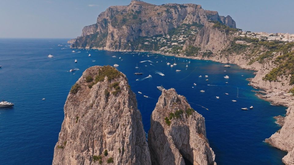 Capri Positano and Amalfi Boat Tour: Free Bar and Aperitizer - Key Points