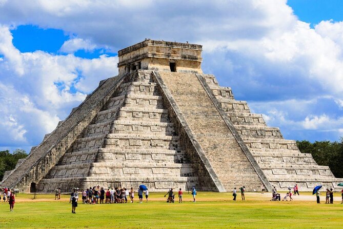 Chichen Itza, Cenote Ikkil, Valladolid and Mayan Cuisine From Cancun - Key Points