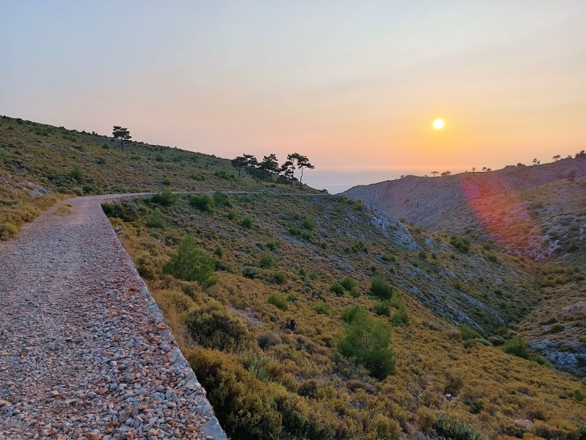 Chios: Private Sunset Hiking Tour to Lithi Beach - Key Points