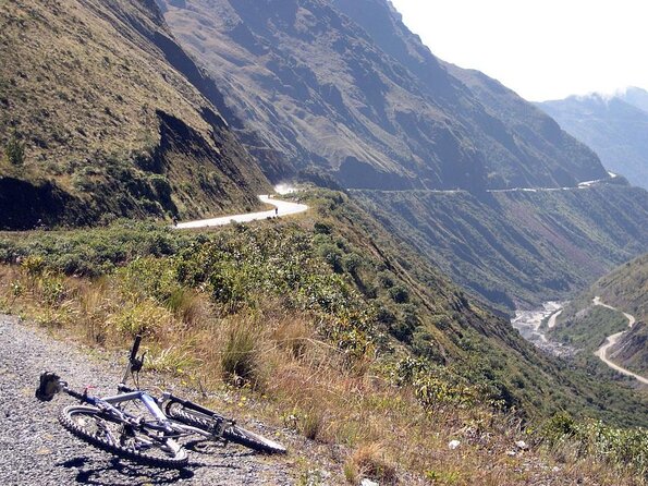 Death Road, Bolivia: Mountain Bike Tour on the Worlds Most Dangerous Road - Key Points