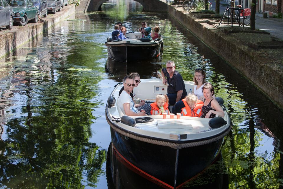 Delft: Open Boat Canal Cruise With Skipper - Key Points