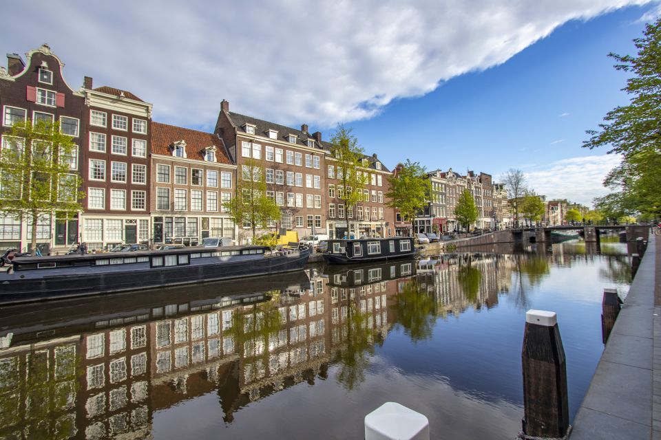 Express Walk of Amsterdam With a Local - Key Points